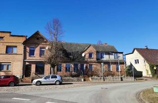 Haus kaufen in Fritz-Reuter-Straße 42, 17139 Gielow, Sanierungsbedürftiges 8-Zimmer Haus in Gielow