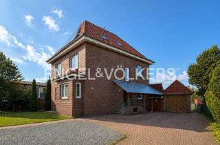 Villa kaufen in 26340 Zetel, Vielseitig und Charakterstark: Stadtvilla auf großzügigem Grundstück