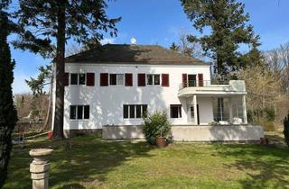 Villa kaufen in 04827 Machern, Freistehende Villa mit Parkgrundstück in Machern