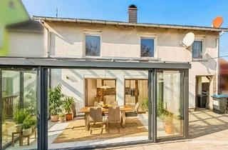 Haus kaufen in 04435 Schkeuditz, Sanierungsbedürftiges Haus mit 5 Zimmern und großem Garten in ruhiger Lage von Schkeuditz