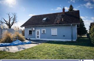 Einfamilienhaus kaufen in 04435 Schkeuditz, Einfamilienhaus mit grossem Garten und viel Potenzial am Leipziger Flughafen