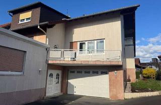 Haus kaufen in 63594 Hasselroth, TOP! 2 Häuser mit schönem Garten in Hasselroth-Niedermittlau!