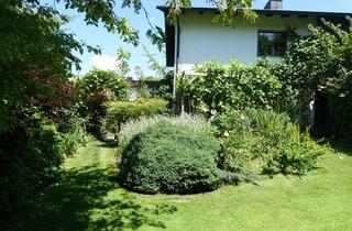 Haus kaufen in 83064 Raubling, Renovierungsbedürftiges Ein-Zweifamilienhaus mit großen Garden in ruhiger Lage
