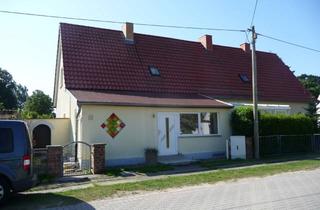 Haus mieten in Maltzien 17, 18574 Garz, Modernisierte Doppelhaushälfte mit drei Zimmern und EBK in Garz/Rügen OT Maltzien