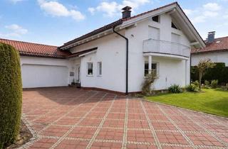 Haus mieten in 83052 Bruckmühl, Großzügiges Einfamilienhaus mit weitläufigem Garten, Südterrasse und vielseitigem Raumangebot