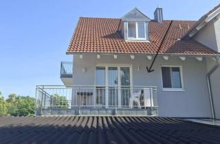 Anlageobjekt in 86529 Schrobenhausen, Grundsaniertes Haus mit 3 Zimmerwohnung und Balkon incl. Tiefgaragenstellplatz