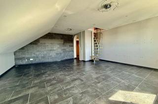 Wohnung kaufen in 76707 Hambrücken, Charmante 3-Zimmer-DG-Wohnung mit ausgebautem Dachstuhl