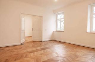 Wohnung kaufen in 86159 Antonsviertel, Luxuriös ausgestattete 4-Zimmer-Wohnung mit großem privaten Garten in saniertem Gründerzeitpalais