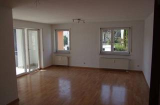 Wohnung kaufen in 73732 Esslingen, Gepflegte 3‑Zimmer Wohnung mit 2 Balkonen in Esslingen-Hegensberg