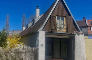 Wohnung mieten in Westendstraße 4a, 93049 Westenviertel, Möbliertes Wohnen im ehemaligen Bootshaus – Garten & besondere Lage an der Donau