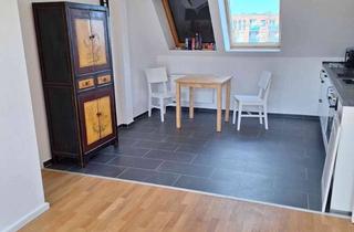 Wohnung mieten in Zinsgutstraße, 12489 Adlershof, Helle Dachgeschosswohnung in Adlershof mit SW-Terrasse befristet für sieben J.