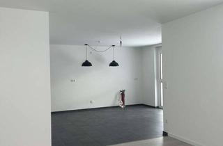 Wohnung mieten in Birkenweg, 72290 Loßburg, Moderne 3-Zimmer-Wohnung mit Terrasse, Garage & Stellplatz