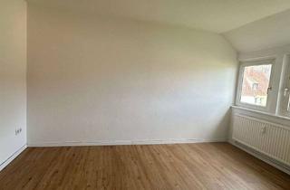 Wohnung mieten in Willi-Hofmann-Straße 51, 32756 Detmold, Über den Detmolder-Dächern wohnen - renovierte Zweizimmerwohnung