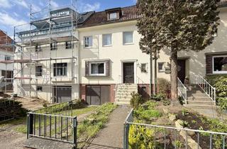 Reihenhaus kaufen in 30519 Waldheim, Stadtvilla im Reihenhausstil mit Altbaucharme und Entwicklungspotenzial in bester Lage