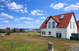 Einfamilienhaus kaufen in 90579 Langenzenn, Familienglück in Bestlage, neuwertiges Einfamilienhaus 2022 mit Einliegeroption in Langenzenn