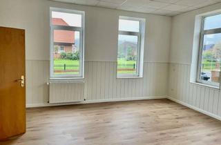 Büro zu mieten in Okeler Straße 37, 28857 Syke, Helle Büro- und/ oder Praxisräume kürzlich renoviert, 4 Zimmer