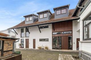 Haus kaufen in 35435 Wettenberg, Einmaliges Hofensemble mit 3 Wohnungen und Burgblick!