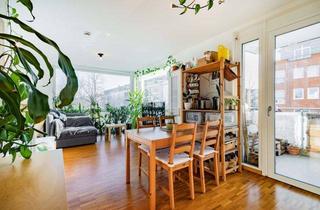 Wohnung kaufen in 79111 Freiburg, Zentral gelegene 1-Zimmer-Wohnung mit Balkon in Freiburg Rieselfeld