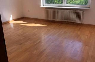 Wohnung kaufen in 42853 Remscheid, Remscheid - 3 Zimmer Wohnung im Zentrum Remscheid