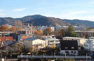 Wohnung kaufen in 79115 Freiburg, Freiburg im Breisgau - Saniert: leerstehende 2,5-Zimmer Wohnung im 6. OG mit Balkon 66qm