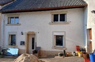 Haus kaufen in 54518 Osann-Monzel, Osann-Monzel - Haus für Handwerker mit Scheune