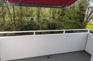 Wohnung kaufen in 42651 Solingen, Solingen - Hochwertig modernisierte 2-Zimmer-Wohnung inkl Einbauküche