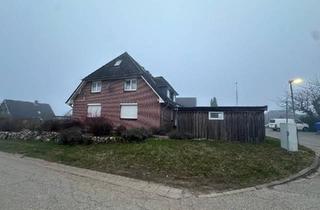 Haus kaufen in 23738 Lensahn, Lensahn - Schönes Zweifamilienhaus in ruhiger Lage mit schönem Garten