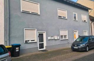 Mehrfamilienhaus kaufen in 66740 Saarlouis, Saarlouis - Provisionsfrei! Vollvermietetes Mehrfamilienhaus in Lisdorf SLS