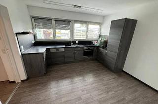 Wohnung kaufen in 85057 Ingolstadt, Ingolstadt - 4-Zimmer-Wohnung mit Garage ( ohne Maklerprovision)Ingolstadt