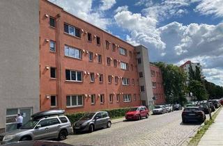Wohnung kaufen in Viktoriapark, 10965 Kreuzberg, Wohnung mit Entwicklungspotenzial in gepflegter Wohnanlage nahe Viktoriapark