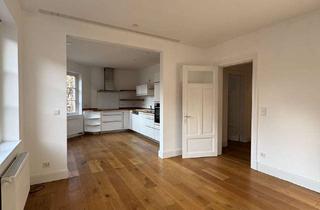 Wohnung kaufen in Beim Alten Schützenhof 20, 22083 Barmbek-Süd, Attraktive Maisonettewohnung mit moderner Ausstattung, 2 Bädern und großzügiger Küche