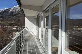 Wohnung kaufen in 83435 Bad Reichenhall, Helle 3-Zimmer-Wohnung im 6. Obergeschoss mit Lift und traumhaftem Bergblick.