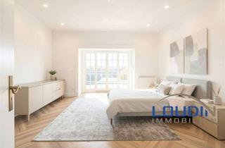 Wohnung kaufen in 77652 Offenburg, Rarität - Stilvolle & renovierte 4,5-Zimmerwohnung in charmanter Altbau-Villa.