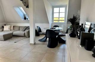 Wohnung kaufen in 28203 Ostertor, Elegante, helle 4-Zimmer-Wohnung im Dachgeschoss einer denkmalgeschützten Villa