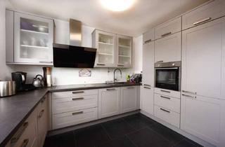 Wohnung kaufen in 25482 Appen, Sanierte 3-Zimmer-Eigentumswohnung mit Loggia, Garage und Stellplatz in ruhiger Lage in Appen