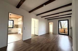 Wohnung kaufen in Waldstraße 22, 93164 Laaber, Lichtdurchflutete 4-Zimmer-Wohnung mit Balkon & Gartenzugang in idyllischer Lage