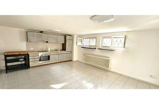 Wohnung mieten in 64291 Wixhausen, Gepflegte 2-Zimmer-Wohnung mit Einbauküche im Souterain in Darmstadt-Wixhausen