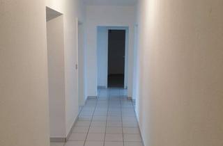 Wohnung mieten in Bahnstr. 10, 41515 Grevenbroich, Sonnige 3-Zimmer-Wohnung mit Balkon in Grevenbroich Zentrum Info :0177-5705007