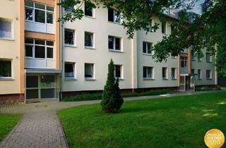 Wohnung mieten in Uhlandweg, 22848 Norderstedt, Schöne 1,5 Zi.-Whg., ca. 36 m² Wfl., EBK, Vollbad, großer Balkon