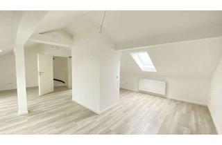 Wohnung mieten in 85055 Ingolstadt, TOP renovierte 3 ZKB, ca 100 qm, Balkon + Atelier mit WC im DG, Garten, Garage, IN-Nord, Nähe TÜV