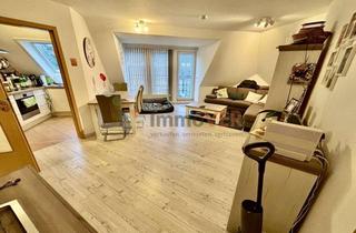 Wohnung mieten in 28816 Stuhr, Charmante 2,5-Zimmer-Dachgeschosswohnung in ruhiger Lage von Stuhr