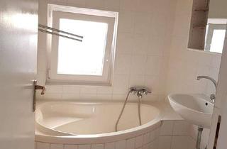 Wohnung mieten in Moststraße, 90762 Fürth, Charmante 1,5-Zimmer-Wohnung mit Wohnküche in Fürth - Hinterhaus, 2. OG