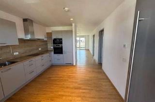 Wohnung mieten in Biberacher Str., 88416 Ochsenhausen, Attraktive 2-Zimmer-Wohnung - barrierefrei, mit Balkon, EBK und herrlicher Aussicht