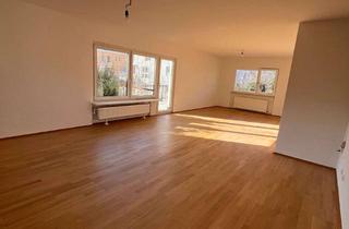 Wohnung mieten in Friedrich-Ebertstrasse 9b, 65510 Idstein, Großzügige 4-Zimmerwohnung mit grossem Westbalkon in ruhiger Lage von Idstein