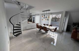 Wohnung mieten in Alte Dorfstraße, 22848 Norderstedt, Luxuriöse 2,5 (3.5) -Zimmer-Duplex-Wohnung in Norderstedt, mit Kamin, frisch saniert