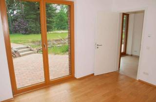 Wohnung mieten in 21244 Buchholz, Helle 2-Zimmer Terrassenwohnung mit Einbauküche und Balkonkraftwerk