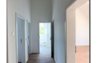 Wohnung mieten in Lutherstraße 28c, 01705 Freital, Geräumige 4-Zimmer-Wohnung in Freital mit Blick auf den Windberg