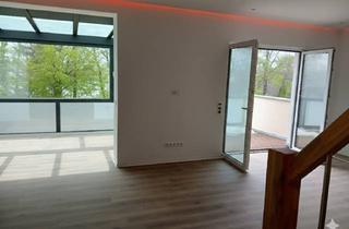 Wohnung mieten in Wohnpark Am Stienitzsee, 15378 Herzfelde, Haus am See: 3-Zimmer-Maisonette-Wohnung mit Seeblick und Wintergarten (146 m² NF)