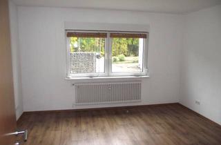 Wohnung mieten in Hauptstr. 113, 51503 Rösrath, Zentral in Rösrath: Gemütliche Single- oder Pärchenwohnung – optional mit Stellplatz