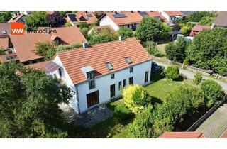 Haus kaufen in 85447 Fraunberg, TOP-LAGE: Helles Zweifamilienhaus mit Weitblick & großem Garten!